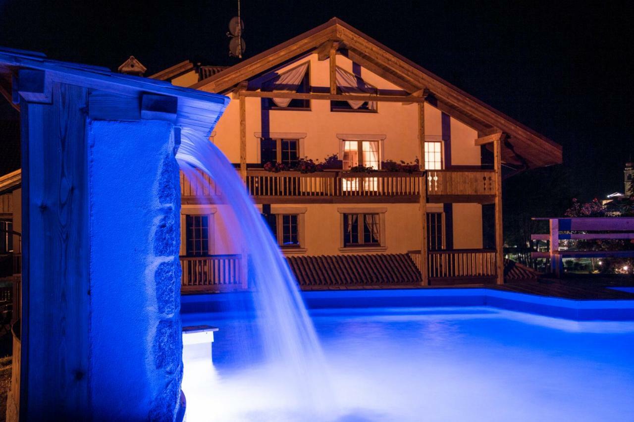 Holidays Dolomiti Apartment Resort Карисоло Екстериор снимка