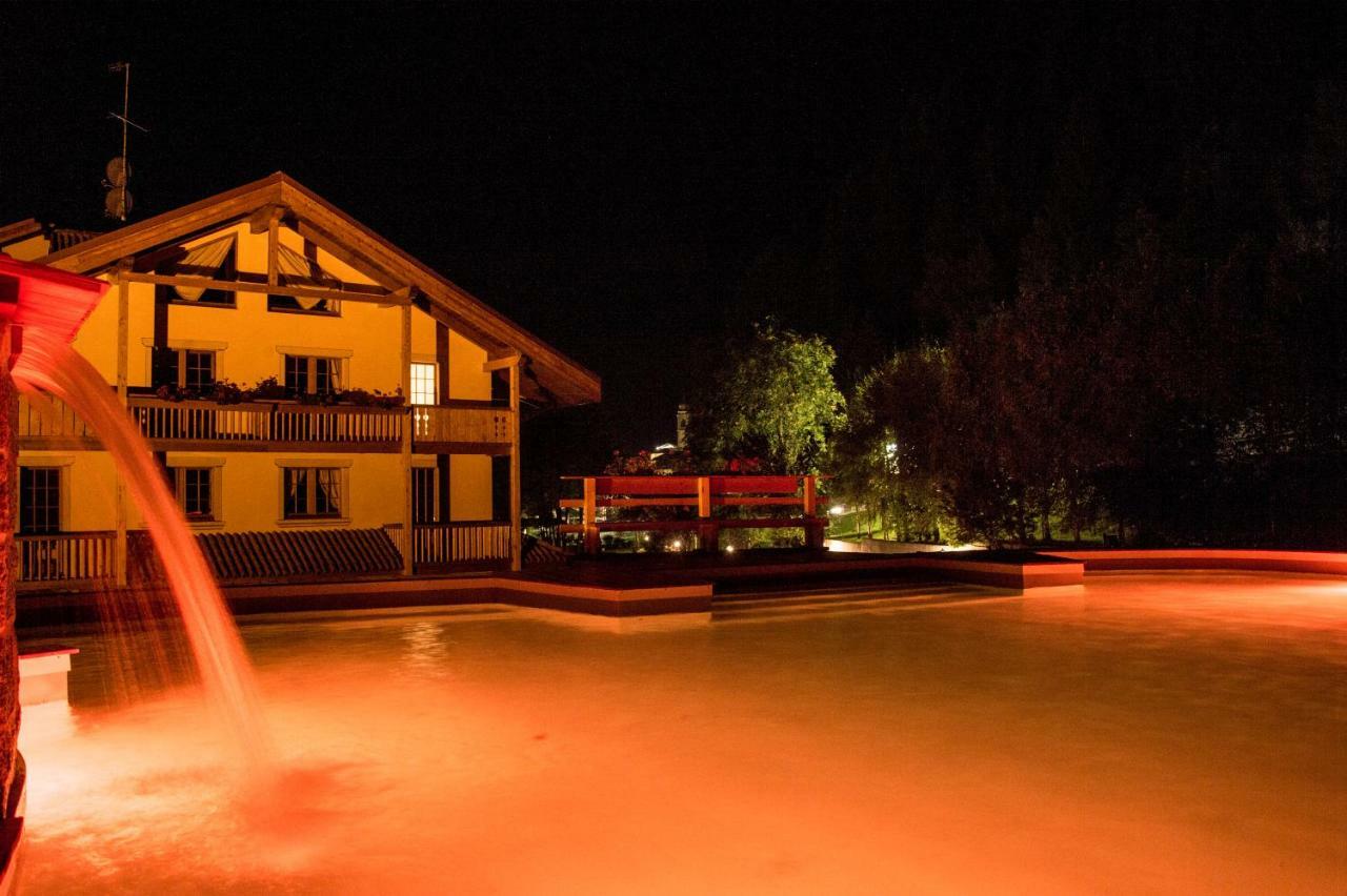Holidays Dolomiti Apartment Resort Карисоло Екстериор снимка