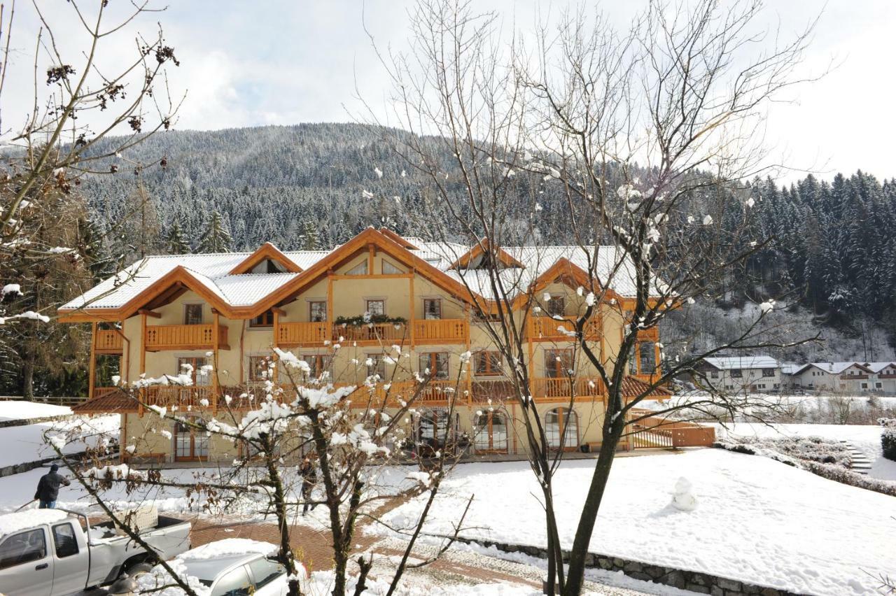 Holidays Dolomiti Apartment Resort Карисоло Екстериор снимка